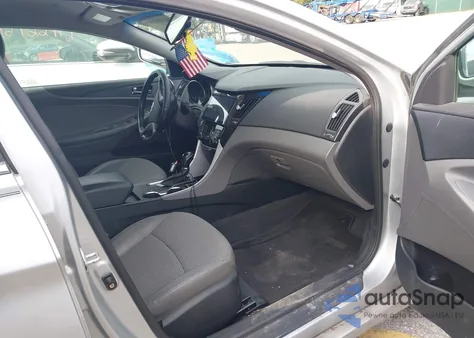 2012 Hyundai Sonata Se z USA, uszkodzony, nr VIN 5NPEC4AC3CH358908